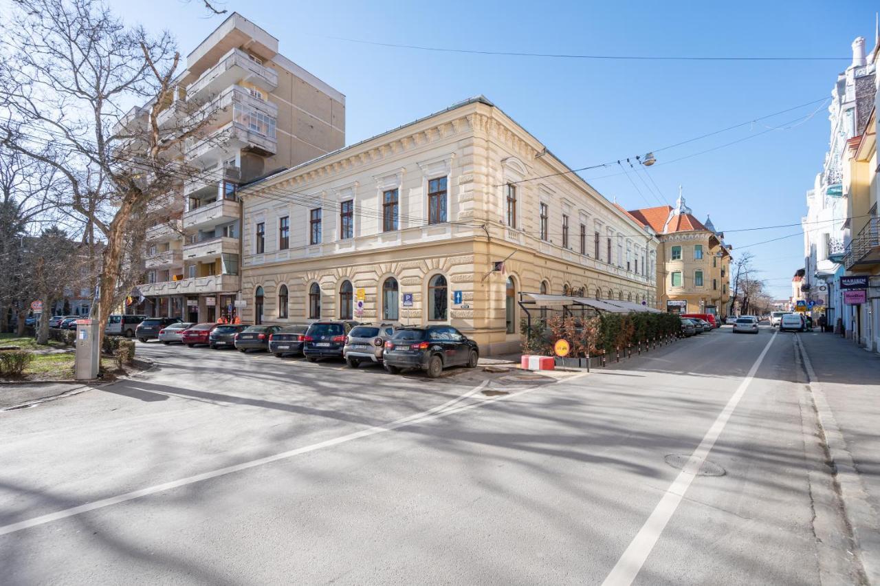 Haga Flat Appartement Oradea Buitenkant foto